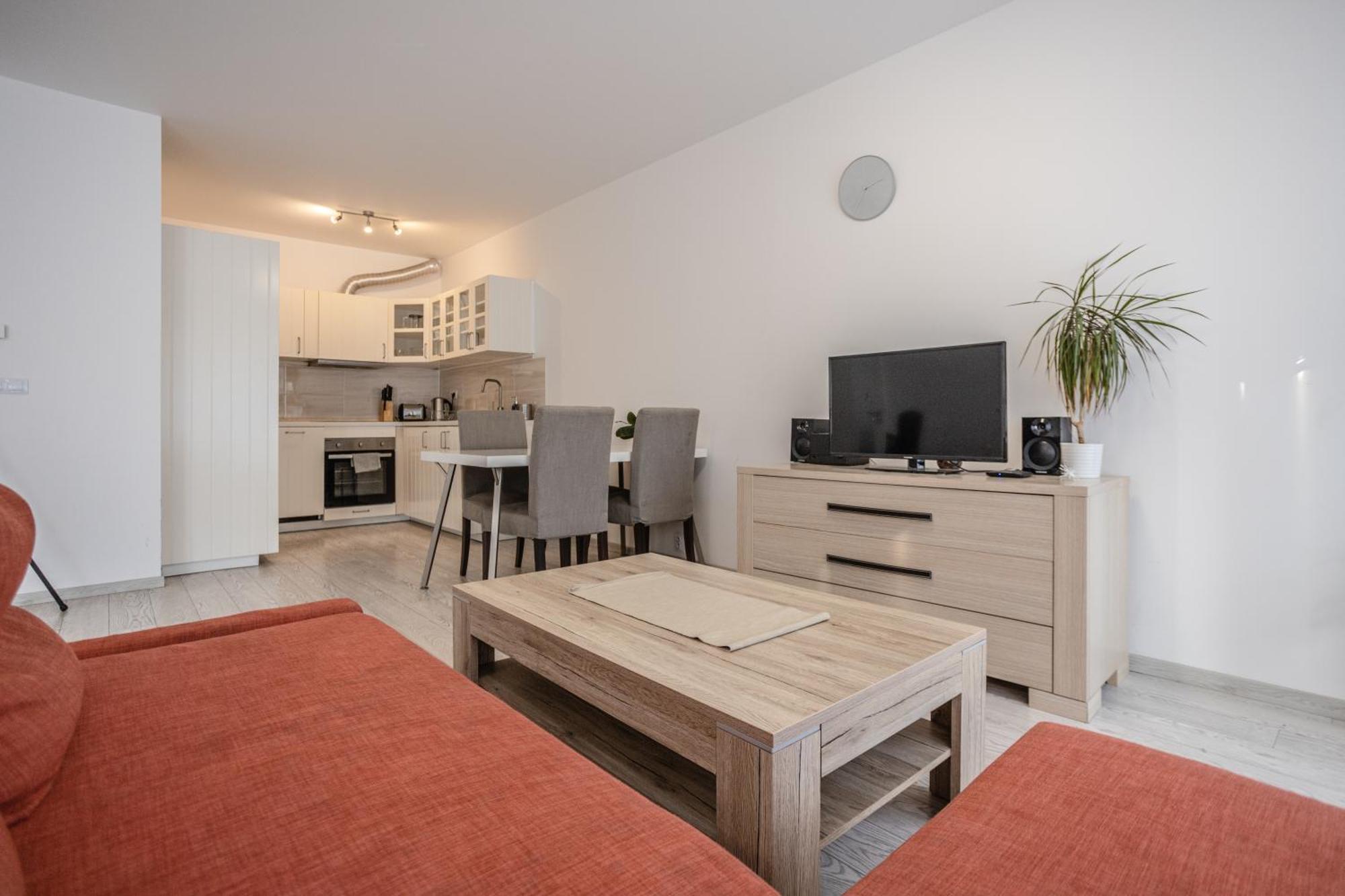 Spacious Terrace Apartment With Free Private Parking Prága Kültér fotó